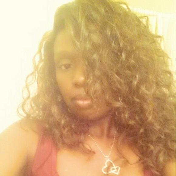 Profile Picture of Rosetta Bell (@rosettabell) on Poshmark