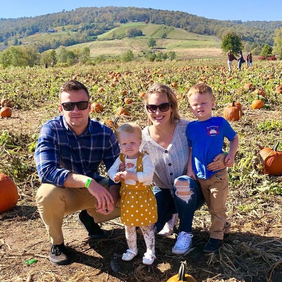 Profile Picture of Hilary Jackson (@hilaryjackson) on Poshmark