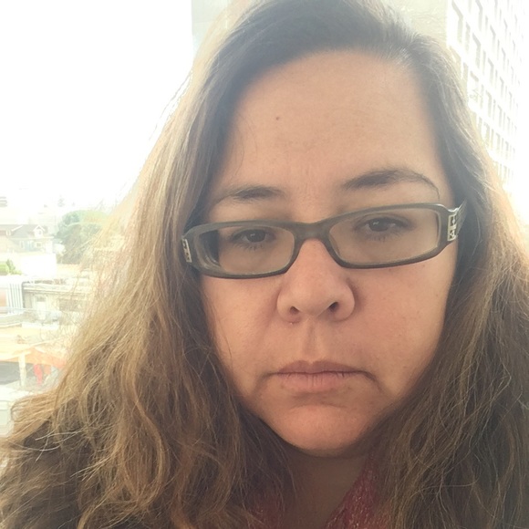 Profile Picture of Eva Rodriguez (@evarodriguez410) on Poshmark