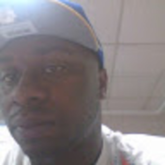 Profile Picture of Kevin Dabney (@iwasthaman4983) on Poshmark