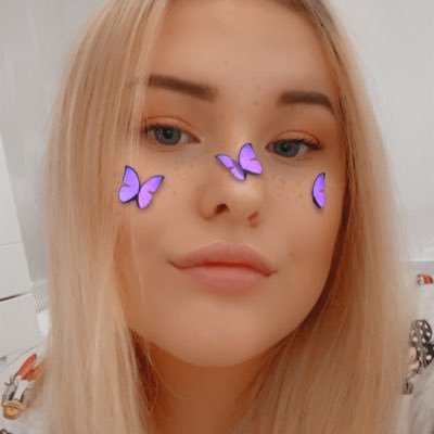 Profile Picture of Nicole McKenna (@nicolem15x) on Twitter