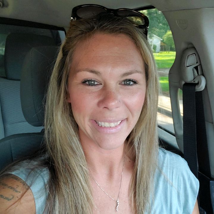 Profile Picture of Lori (@goingpostal_maillady) on Tiktok