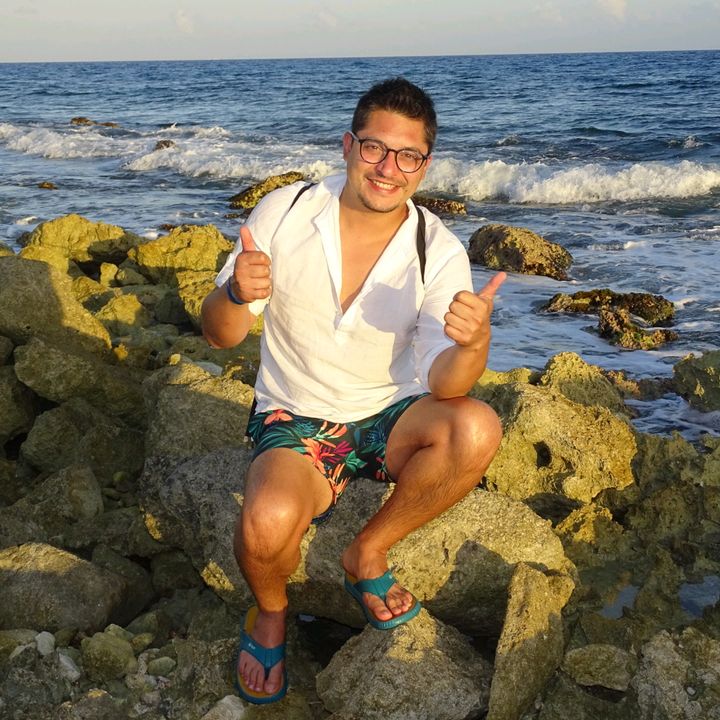 Profile Picture of Ariel Saez (@arielsaezr) on Tiktok