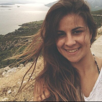 Profile Picture of Júlia Esteve Grau (@Julia_esteve) on Twitter