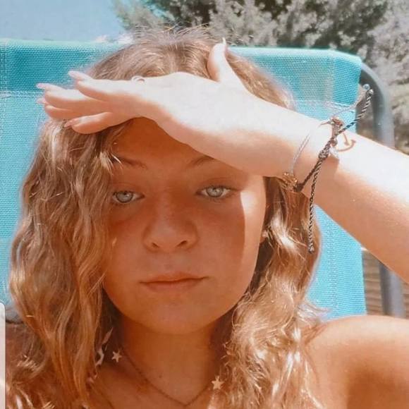 Kirby Edaburn - Poshmark Profile Picture of Kirby Edaburn (@kirbcake) on Poshmark