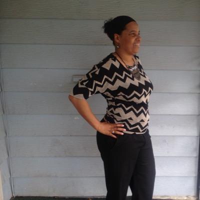 Profile Picture of Lisa Spinner-Baker (@lisabaker630) on Twitter