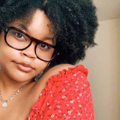 Profile Picture of Nicole G. (@earth2cole_) on Twitter