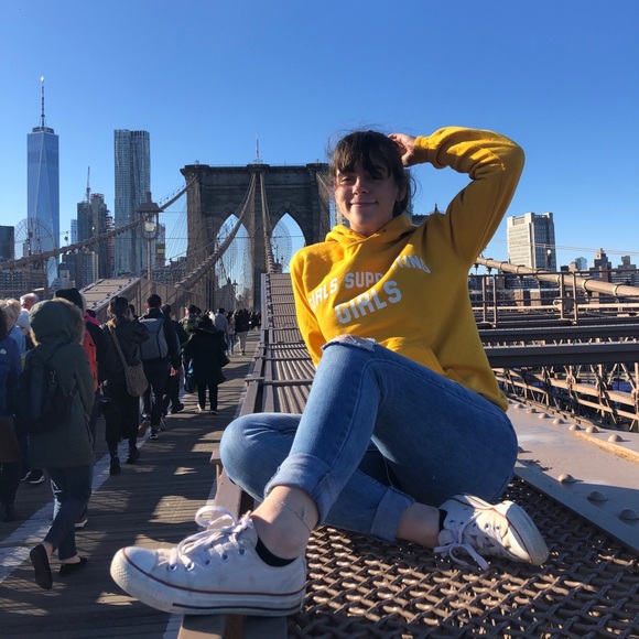 Profile Picture of Fairyanna Brucker (@bfairyanna) on Poshmark