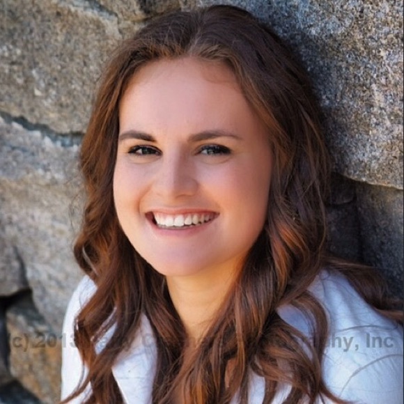 Profile Picture of Bailey Jackson (@bjackson35) on Poshmark