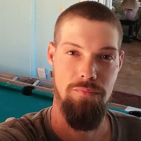 Profile Picture of Aaron Adams (@aaronjadams24) on Poshmark