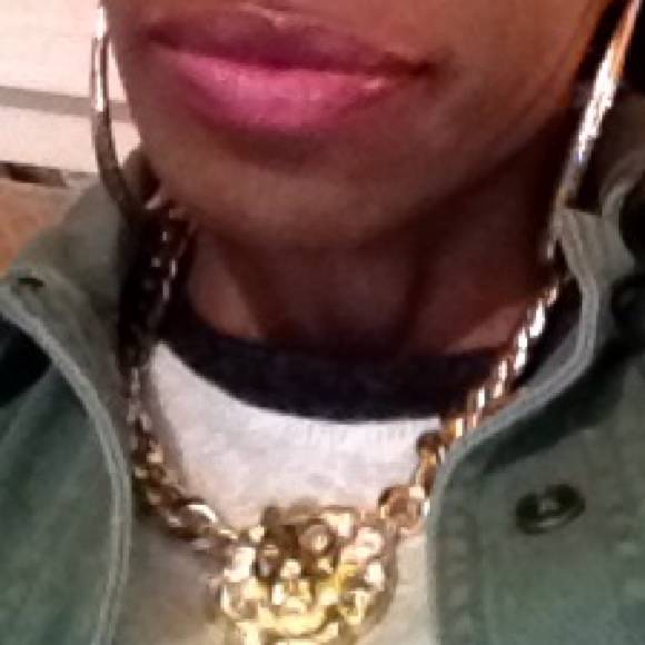 Profile Picture of Jasmine Usher (@jazzime88) on Poshmark