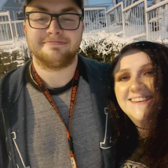 Profile Picture of Breanna Keltgen (@bekeltgen) on Poshmark