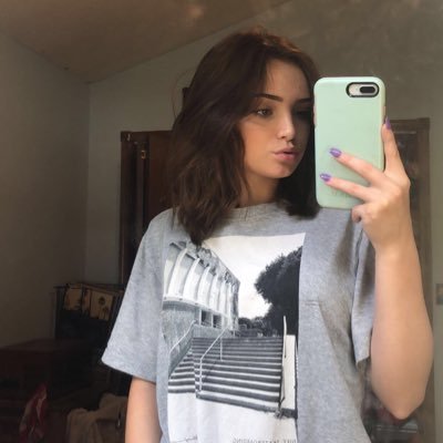 Profile Picture of Jasmine Davidson (@jasmineaariell) on Twitter