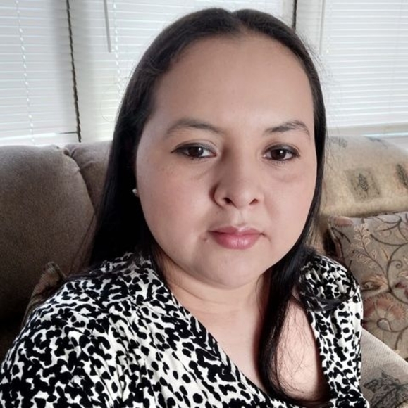 Profile Picture of Bea Ramirez (@bea_ramirez) on Poshmark