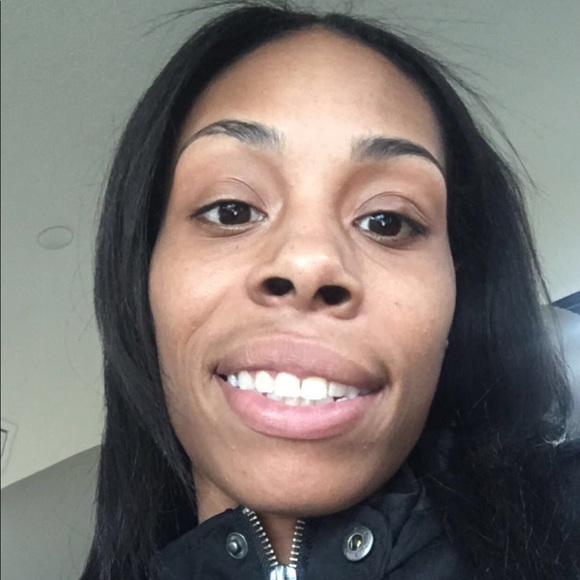Profile Picture of Charell Reed (@charell93) on Poshmark