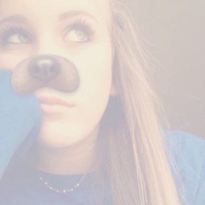 Profile Picture of Summer Bratcher (@dang_summer) on Twitter