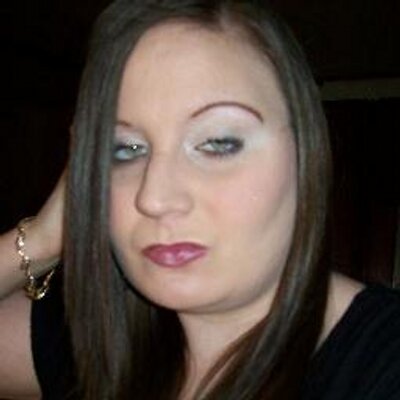 Profile Picture of Lacey Simon (@laceysimonrocks) on Twitter