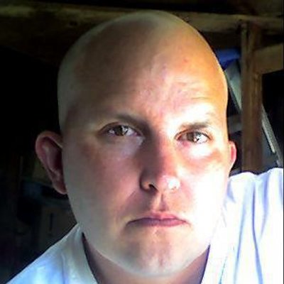 Profile Picture of Aaron Savoian (@ASAVDesigns) on Twitter