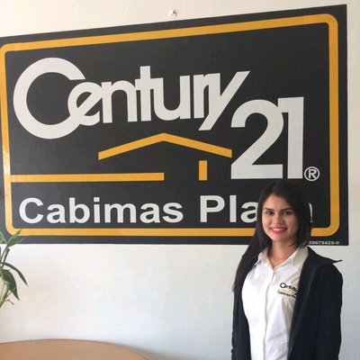 Profile Picture of María José Artiles (@Century21cp) on Twitter