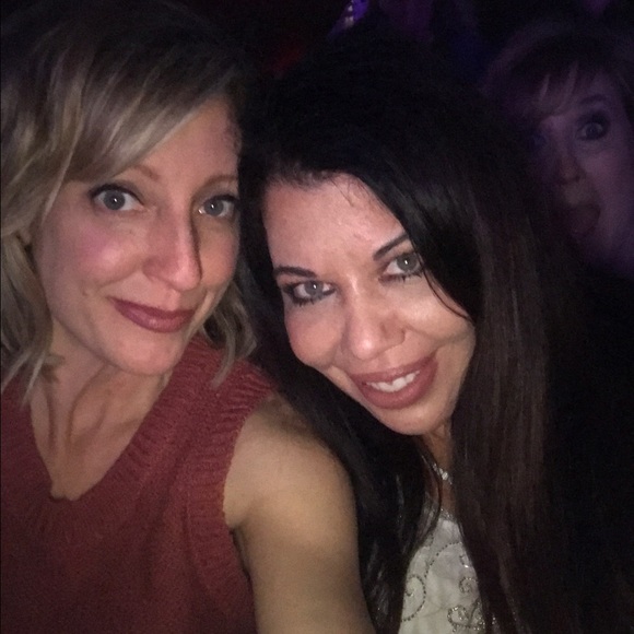 Profile Picture of Chantell Keener (@ckeener76) on Poshmark