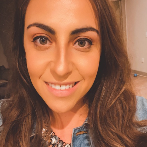 Profile Picture of Mindy Gidan (@mindyg01) on Poshmark