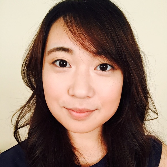 Profile Picture of Yoonhee Kim (@yoonhee05) on Poshmark