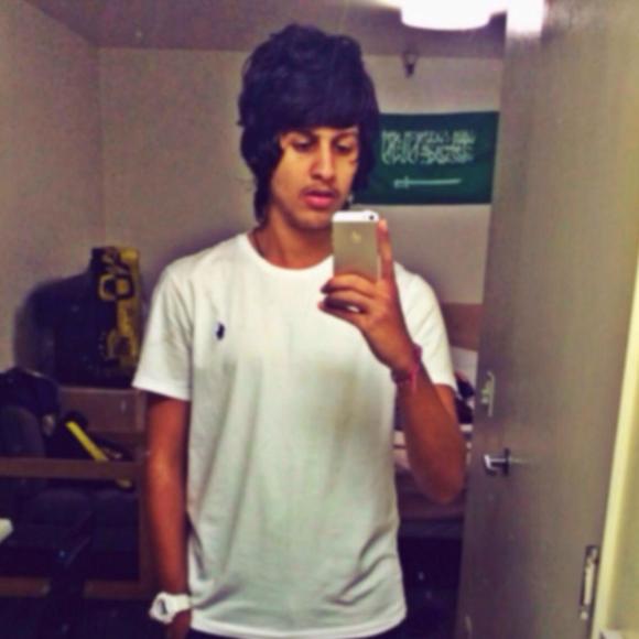 Profile Picture of Majed Medher (@majedalmedr) on Poshmark