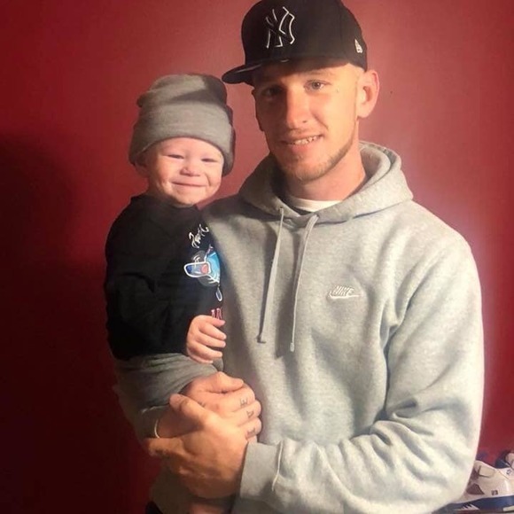 Profile Picture of Adam Landrum (@aml020191) on Poshmark