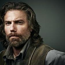 Profile Picture of Stephen Kinsella (@BowHandsome) on Twitter