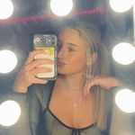caroline - Instagram Profile Picture of caroline (@carolineshelly) on Instagram