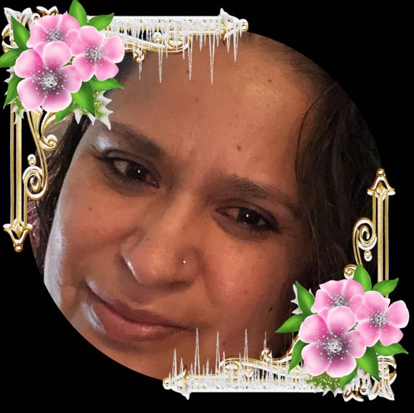 Profile Picture of Maria Cortes (@maria2116) on Poshmark