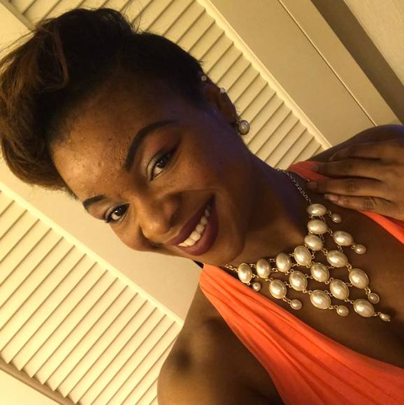 Profile Picture of Miriam Pierre (@mirbear32) on Poshmark