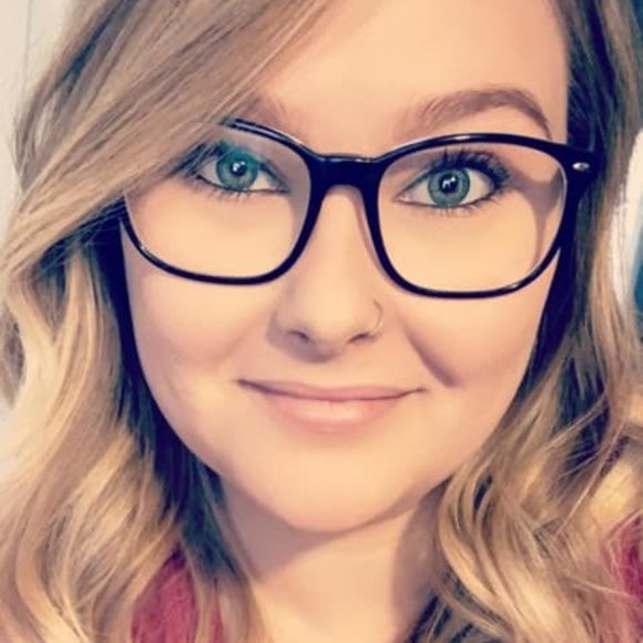 Profile Picture of Haley Meeks (@haleymaranda) on Poshmark