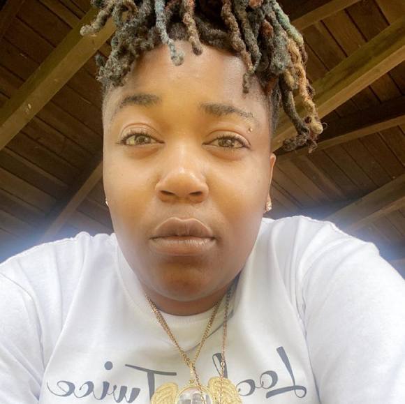 Profile Picture of Randyaisha Barber (@randy864) on Poshmark