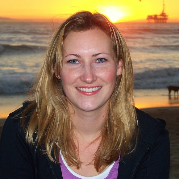 Profile Picture of Dianne Hergot (@pumpkinbear8) on Poshmark