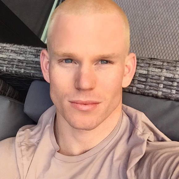 Profile Picture of Trent Axelson (@trentaxelson) on Poshmark