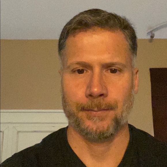 Profile Picture of Ricardo Moutinho (@ricardomoutinho) on Poshmark