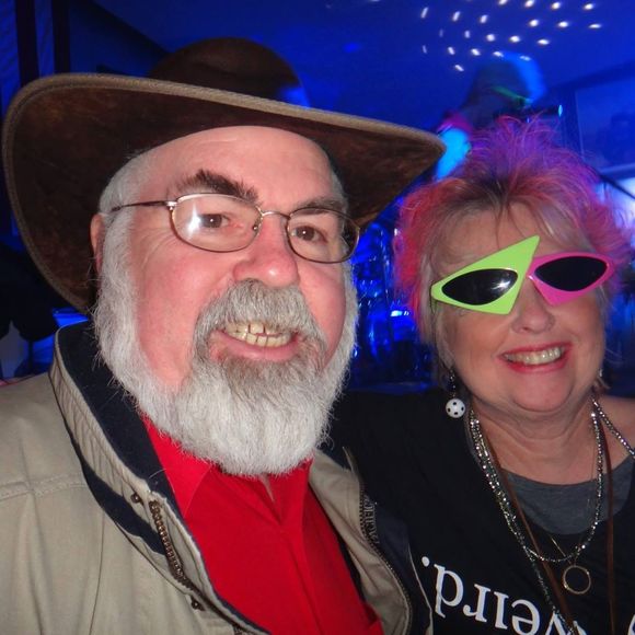 Bobby Waters - Poshmark Profile Picture of Bobby Waters (@bgh2os2) on Poshmark