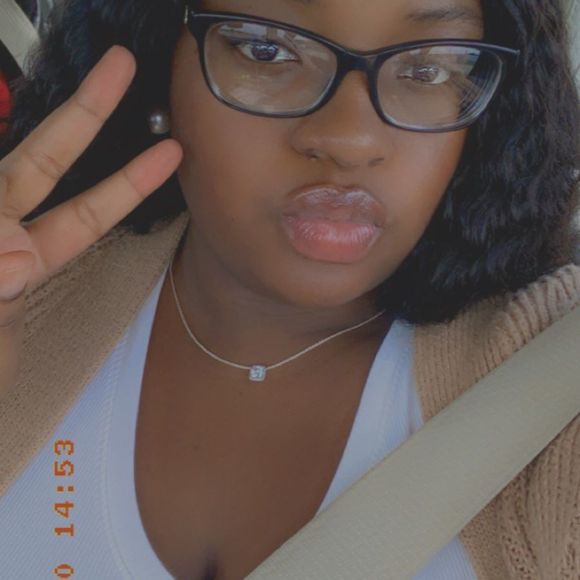 Profile Picture of Shaquita Wright (@shaquita_wright) on Poshmark