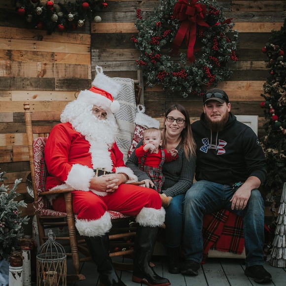 Profile Picture of Melissa Hoxie (@mybutt99) on Poshmark