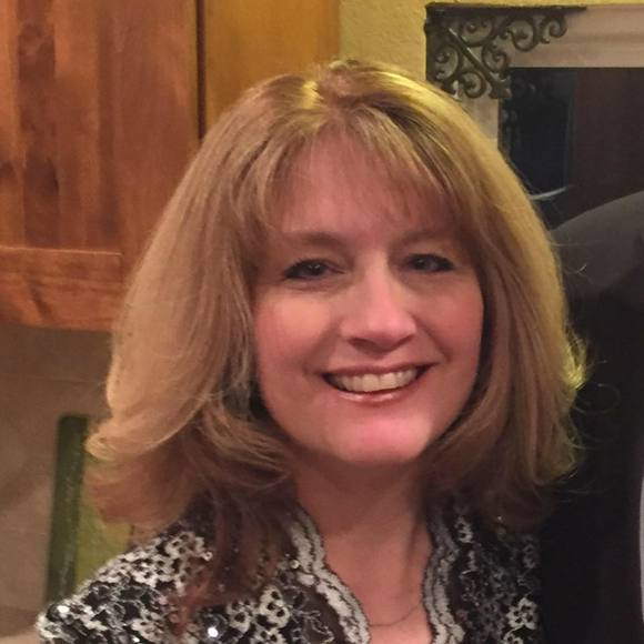 Profile Picture of Stacie Kwitek (@skwitek) on Poshmark