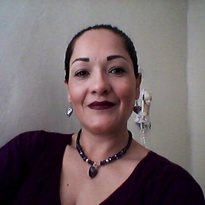 Profile Picture of Lilian Reyes (@lilianreyes30) on Twitter