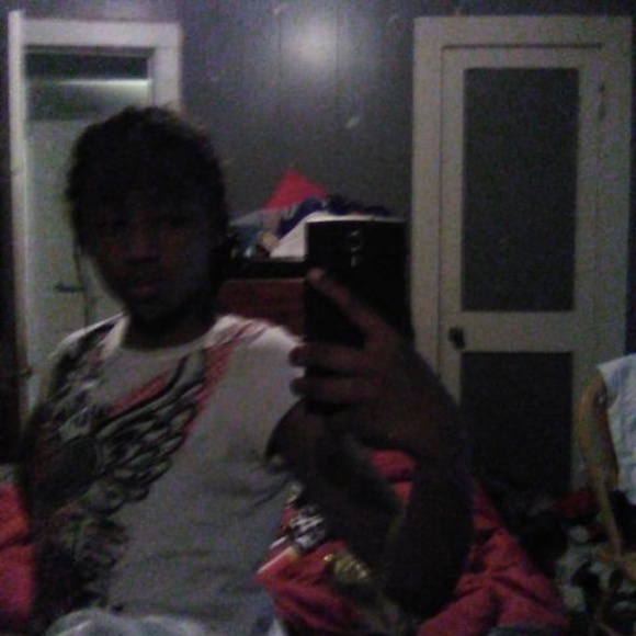 Profile Picture of Gabrielle Huggins (@gabriellehug781) on Poshmark