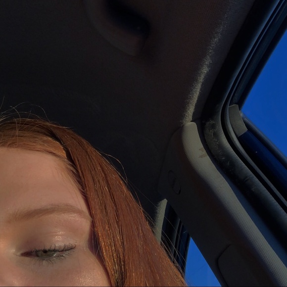 Profile Picture of Kristen Shedd (@kristenelshedd) on Poshmark