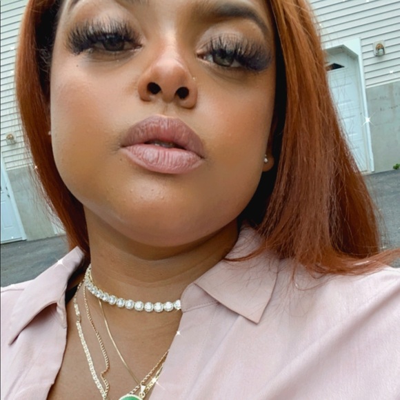 Profile Picture of Melo Melo (@therealmelo_) on Poshmark