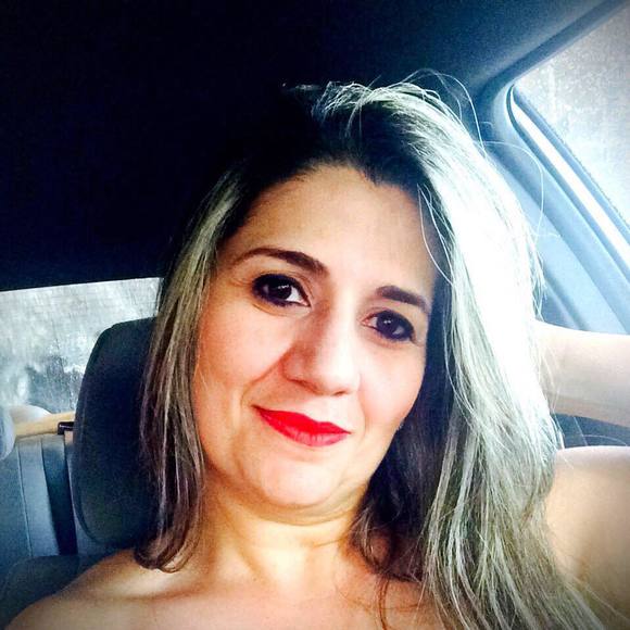 Profile Picture of Katia Alexandrino lima (@katiaklelia) on Poshmark
