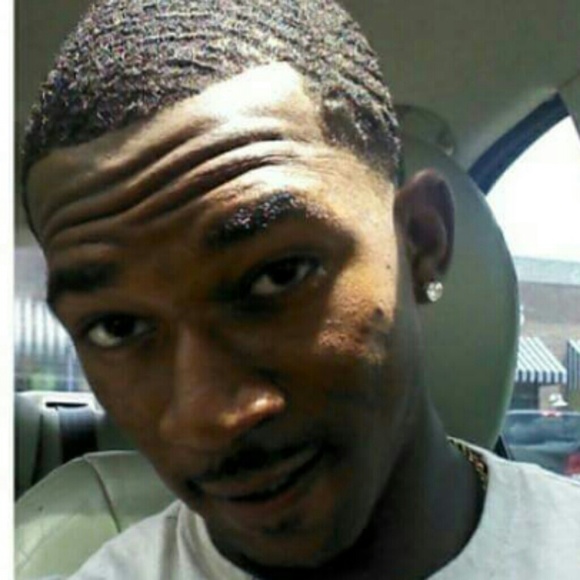 Profile Picture of Derek Dawkins (@dtrippyxl) on Poshmark