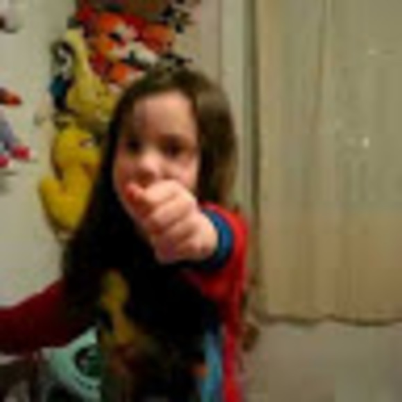 Profile Picture of Fran Coursolle (@fran_coursolle) on Poshmark