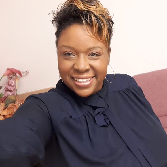 Profile Picture of Tosha Williams (@tosha1981) on Poshmark