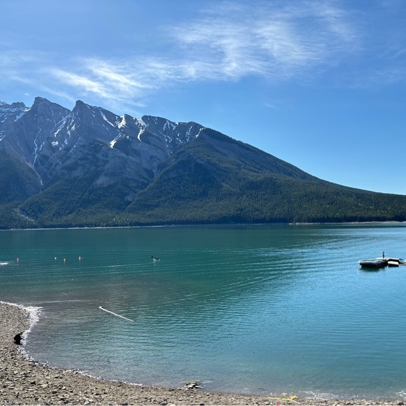 Profile Picture of Lauren Baumgarten (@laurenelaineb) on Poshmark